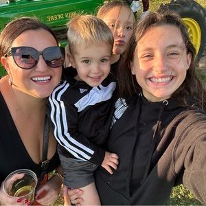 Meet your Posher, Maria